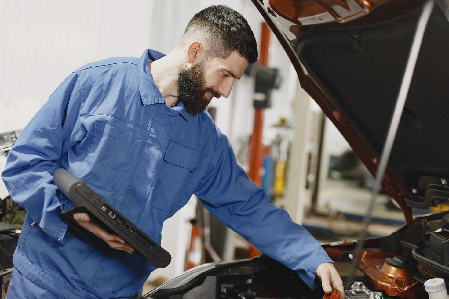Professional mechanic at work